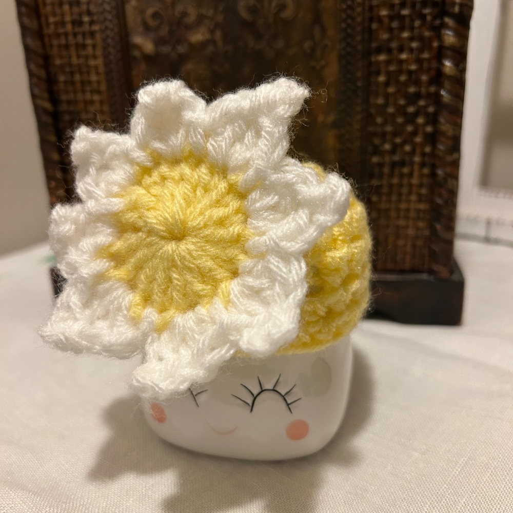 3 summer themed marshmallow mug hats.
